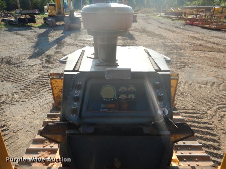 image for item DE4014 2005 Komatsu D37EX-21 dozer