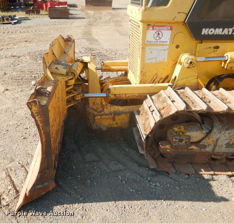 image for item DE4014 2005 Komatsu D37EX-21 dozer