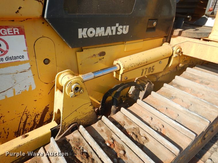 image for item DE4014 2005 Komatsu D37EX-21 dozer