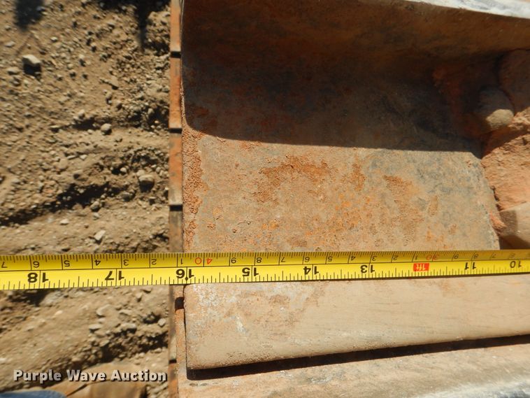 image for item DE4014 2005 Komatsu D37EX-21 dozer