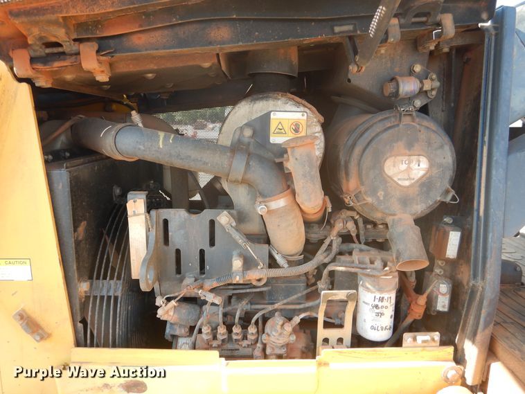 image for item DE4014 2005 Komatsu D37EX-21 dozer