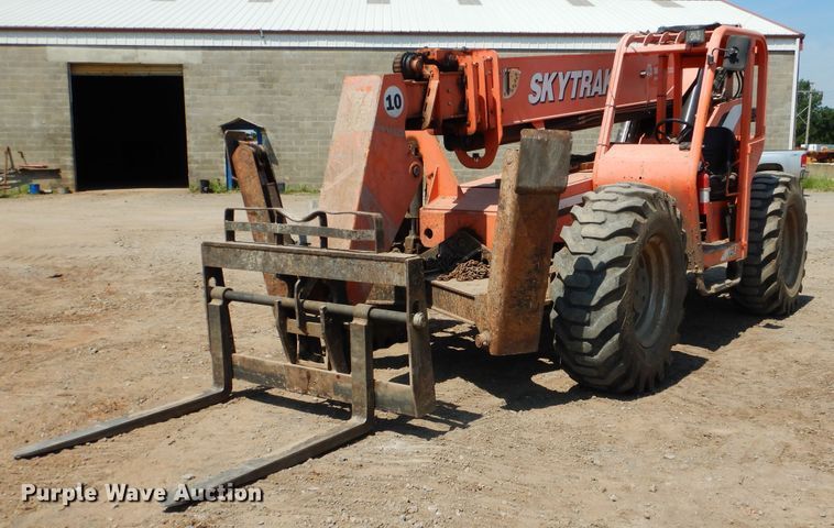 image for item DE4015 2006 Sky Trak 10054 telehandler