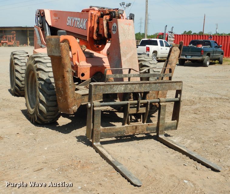image for item DE4015 2006 Sky Trak 10054 telehandler