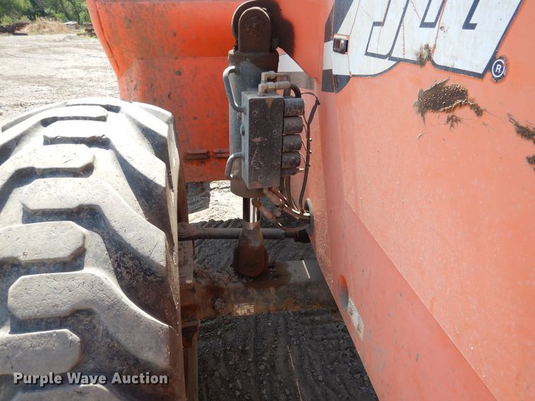 image for item DE4015 2006 Sky Trak 10054 telehandler