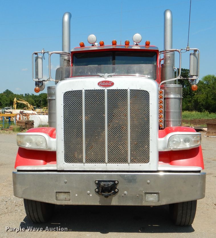 image for item DE4016 2008 Peterbilt 389 semi truck
