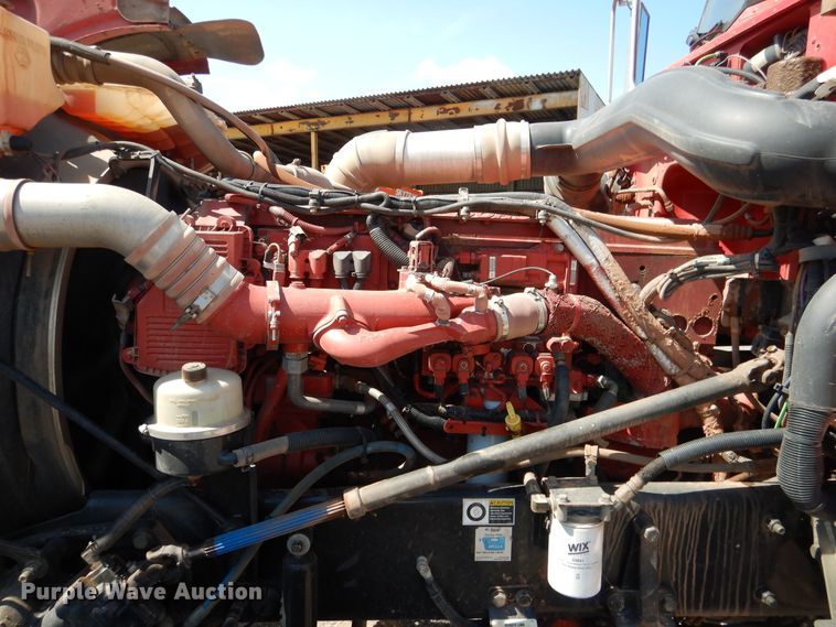 image for item DE4016 2008 Peterbilt 389 semi truck