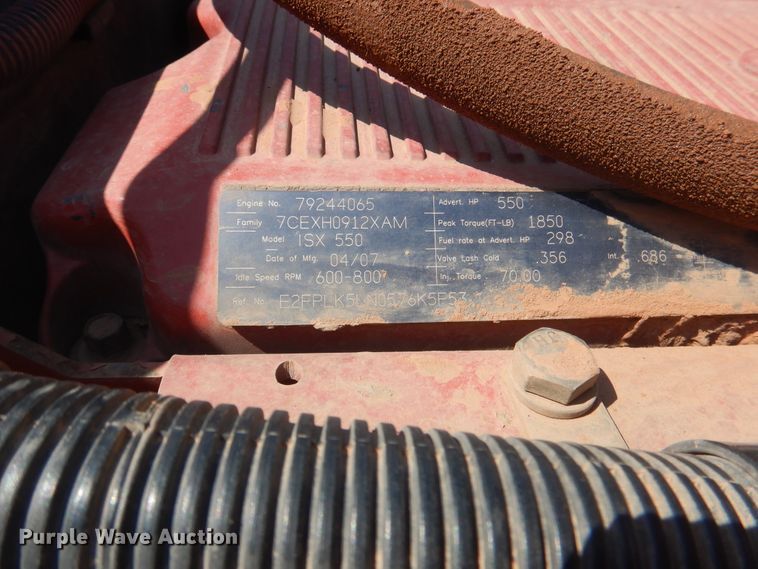 image for item DE4016 2008 Peterbilt 389 semi truck