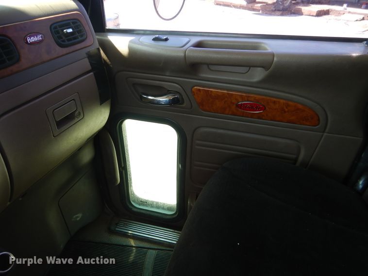 image for item DE4017 2007 Peterbilt 379 semi truck