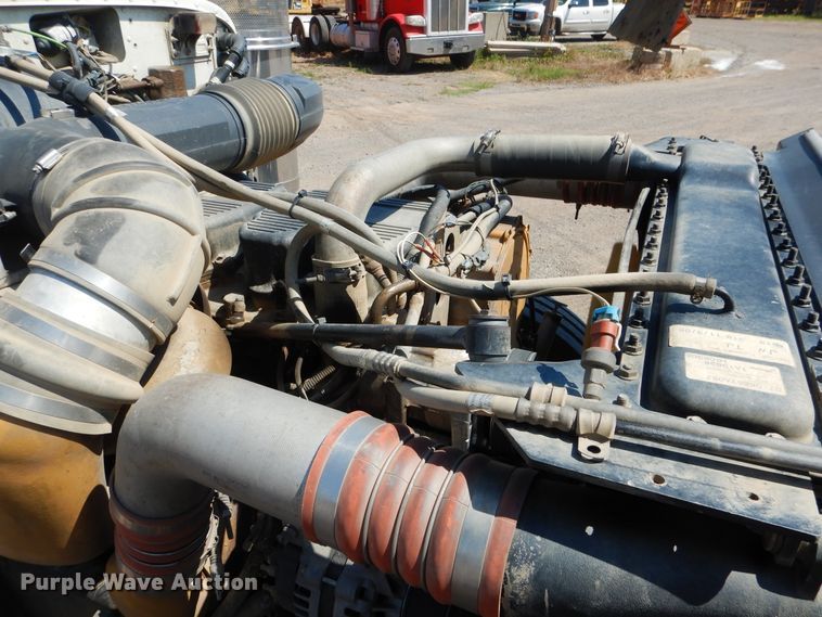 image for item DE4017 2007 Peterbilt 379 semi truck