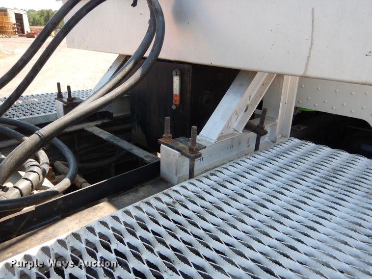 image for item DE4017 2007 Peterbilt 379 semi truck