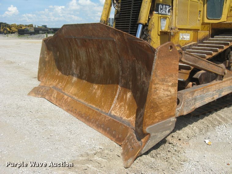 image for item DE5547 1995 Caterpillar D8N dozer