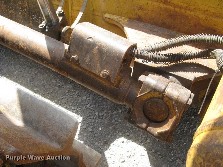 image for item DE5547 1995 Caterpillar D8N dozer