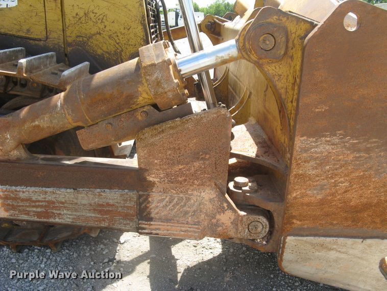image for item DE5547 1995 Caterpillar D8N dozer