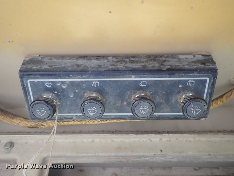 image for item DE5547 1995 Caterpillar D8N dozer