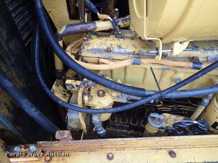 image for item DE5547 1995 Caterpillar D8N dozer