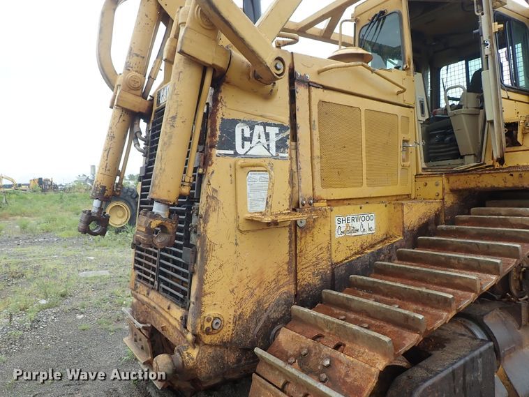 image for item DE5547 1995 Caterpillar D8N dozer