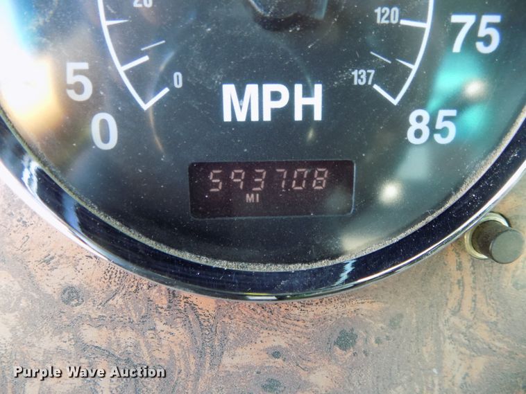 image for item DE7773 1999 International 9400 dump truck