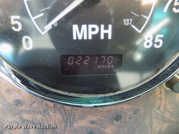 image for item DE7773 1999 International 9400 dump truck