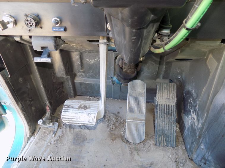 image for item DE7773 1999 International 9400 dump truck