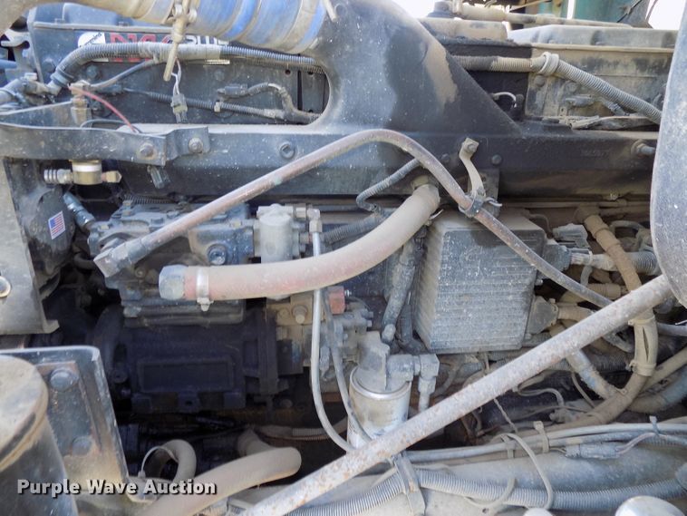 image for item DE7773 1999 International 9400 dump truck