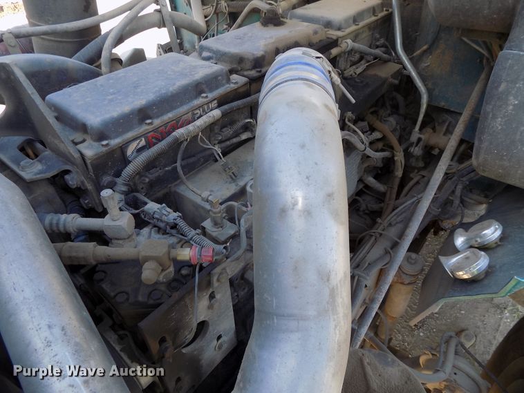 image for item DE7773 1999 International 9400 dump truck