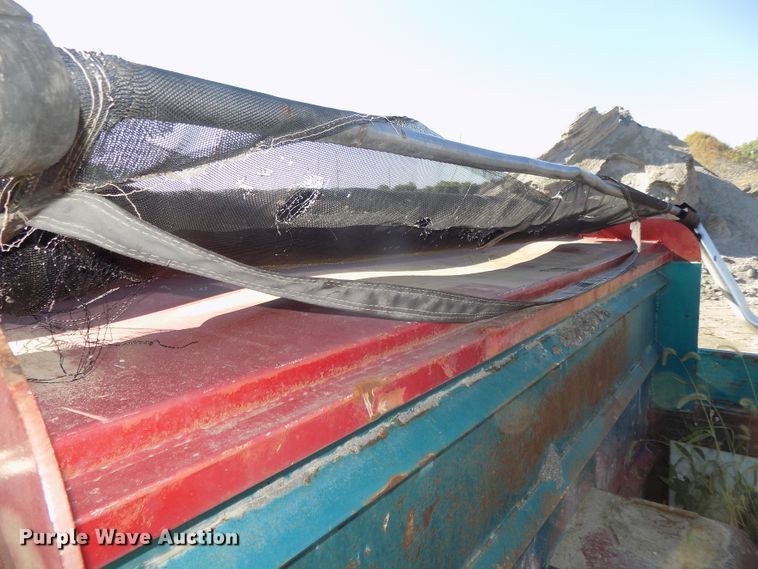 image for item DE7773 1999 International 9400 dump truck