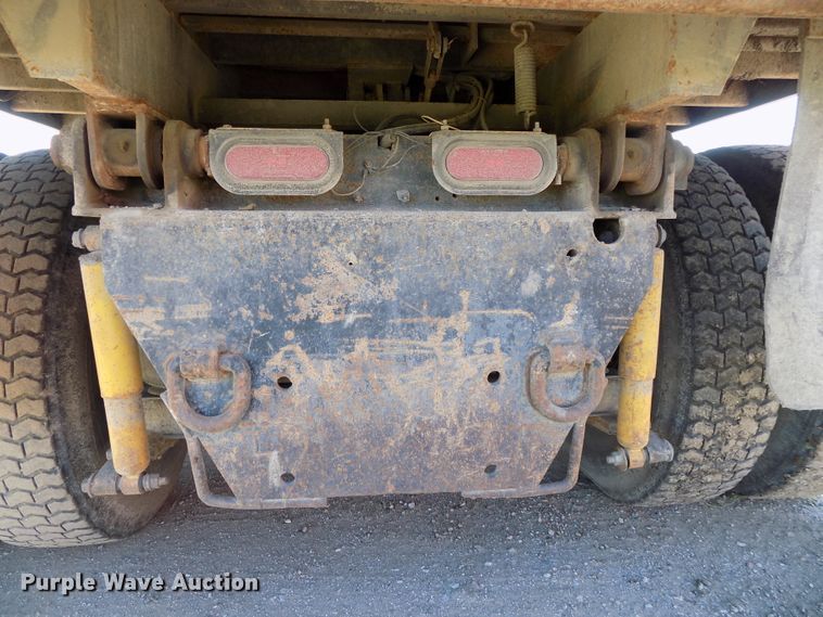 image for item DE7773 1999 International 9400 dump truck