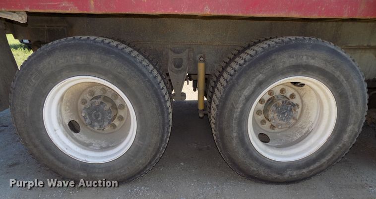 image for item DE7773 1999 International 9400 dump truck