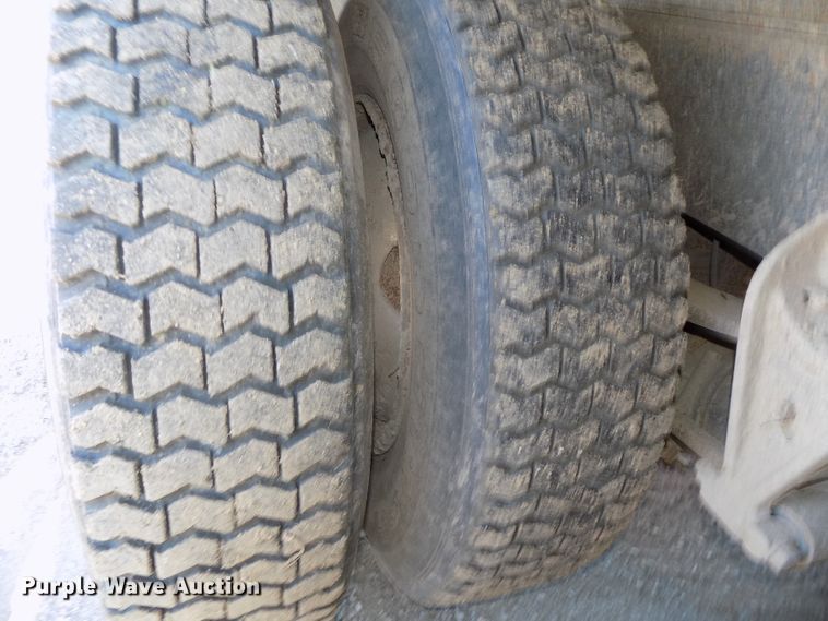 image for item DE7773 1999 International 9400 dump truck