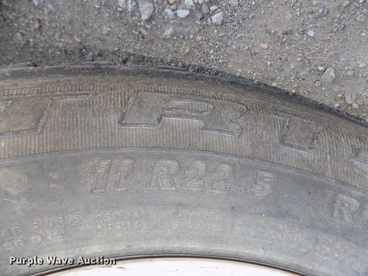 image for item DE7773 1999 International 9400 dump truck