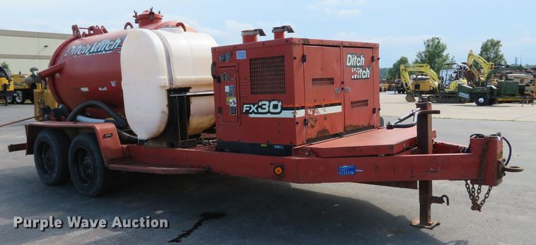 image for item DE8120 2007 Ditch Witch FX30 vacuum excavator