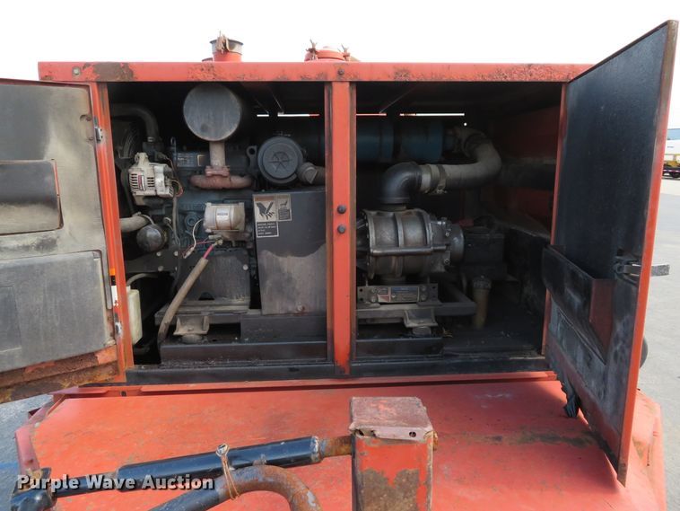 image for item DE8120 2007 Ditch Witch FX30 vacuum excavator