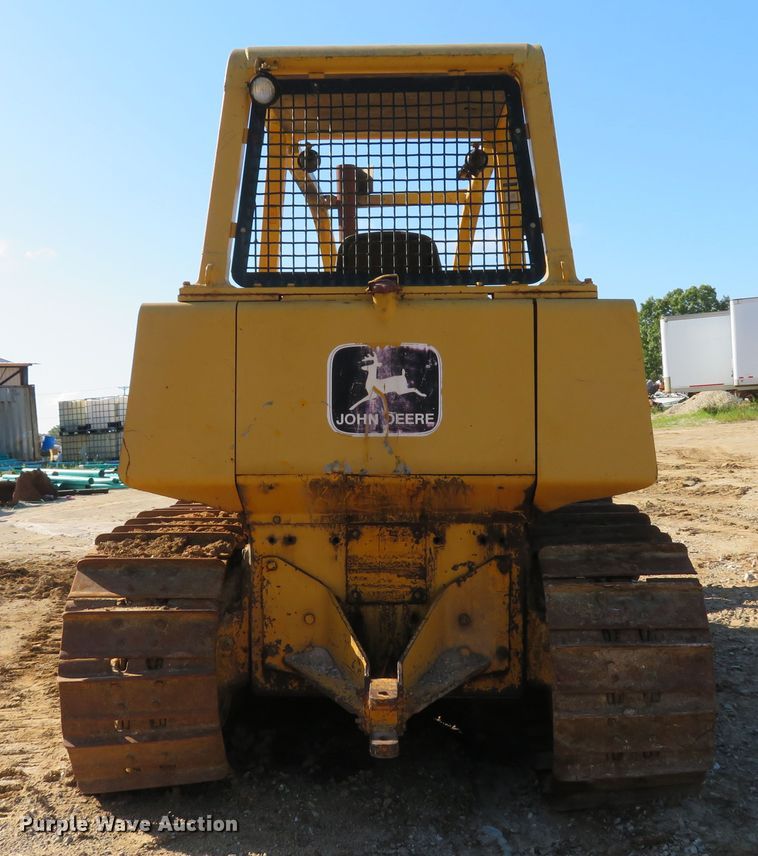 image for item DE8267 1979 John Deere 850 dozer