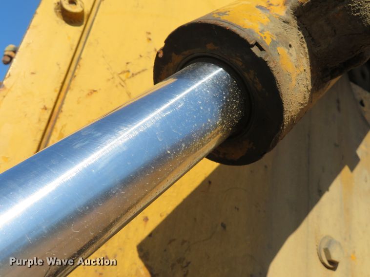 image for item DE8267 1979 John Deere 850 dozer