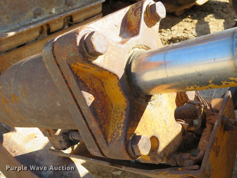 image for item DE8267 1979 John Deere 850 dozer