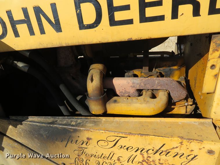 image for item DE8267 1979 John Deere 850 dozer