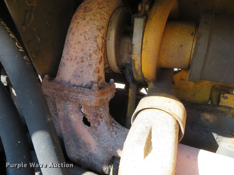 image for item DE8267 1979 John Deere 850 dozer