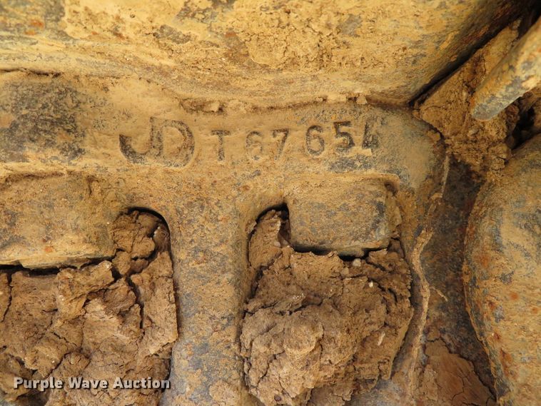 image for item DE8267 1979 John Deere 850 dozer