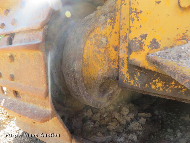 image for item DE8267 1979 John Deere 850 dozer