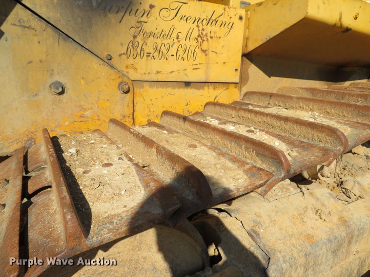 image for item DE8267 1979 John Deere 850 dozer