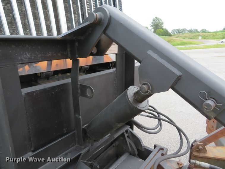 image for item DE8272 2006 International 7300 dump truck