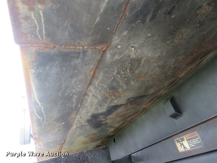 image for item DE8272 2006 International 7300 dump truck