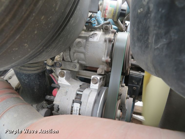 image for item DE8272 2006 International 7300 dump truck