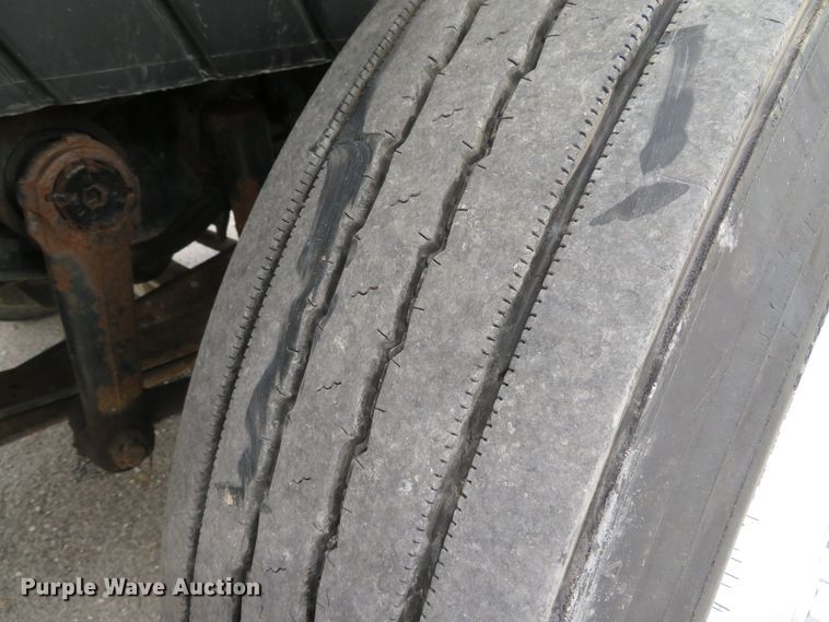 image for item DE8272 2006 International 7300 dump truck