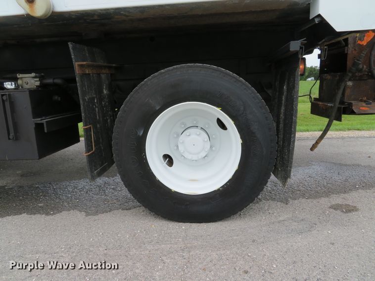 image for item DE8272 2006 International 7300 dump truck