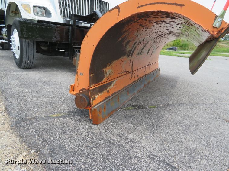 image for item DE8276 2006 International 7300 dump truck