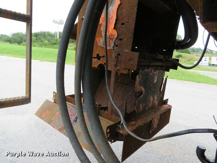 image for item DE8276 2006 International 7300 dump truck