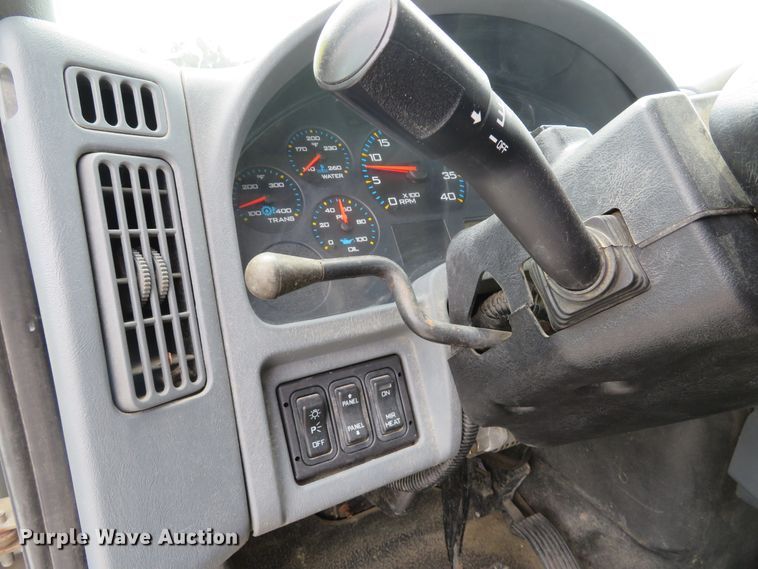 image for item DE8276 2006 International 7300 dump truck