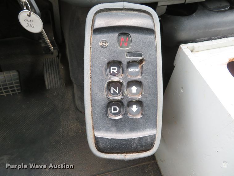 image for item DE8276 2006 International 7300 dump truck