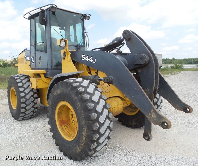 image for item DF0786 2004 John Deere 544J wheel loader